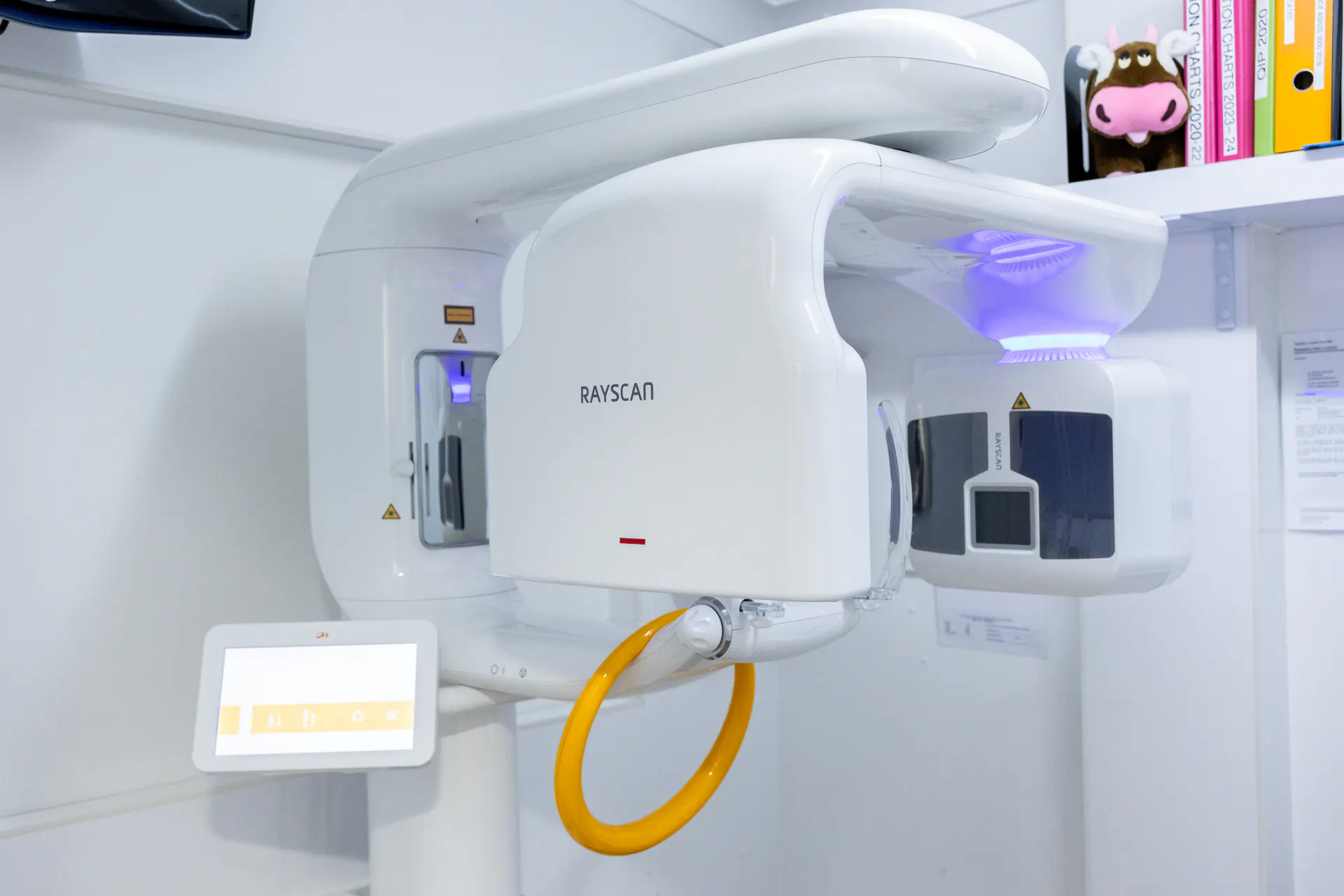 Advanced CBCT scanner for wisdom teeth assessment